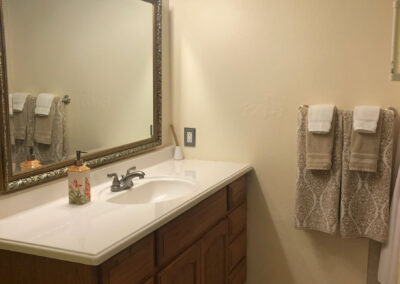 Black Sand bathroom